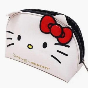BNWT The Crème Shopx Hello Kitty Dome Travel Pouch